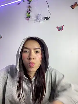 Snapshot of Im_Valen_Cute chatting on January 19, 2025, 10:17 pm Im Valen Cute online show from January 19, 2025, 10:17 pm