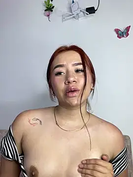Snapshot of Im_Valen_Cute chatting on January 29, 2025, 2:40 am Im Valen Cute online show from January 29, 2025, 2:40 am