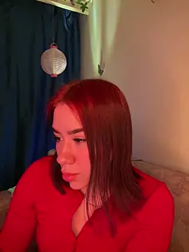 Snapshot of Im_Valen_Cute chatting on February 1, 2025, 11:37 pm Im Valen Cute online show from February 1, 2025, 11:37 pm