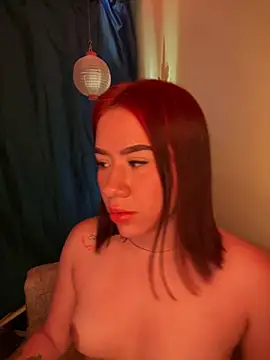 Snapshot of Im_Valen_Cute chatting on February 3, 2025, 12:36 am Im Valen Cute online show from February 3, 2025, 12:36 am