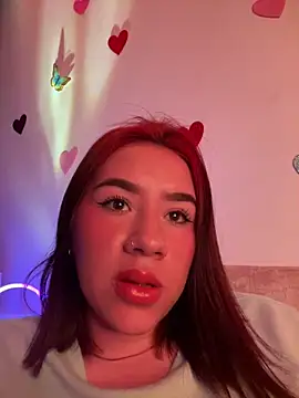 Snapshot of Im_Valen_Cute chatting on February 7, 2025, 9:26 pm Im Valen Cute online show from February 7, 2025, 9:26 pm