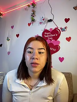 Snapshot of Im_Valen_Cute chatting on February 8, 2025, 12:28 am Im Valen Cute online show from February 8, 2025, 12:28 am