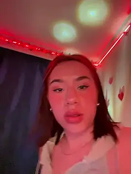 Snapshot of Im_Valen_Cute chatting on February 9, 2025, 4:04 am Im Valen Cute online show from February 9, 2025, 4:04 am