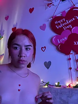 Snapshot of Im_Valen_Cute chatting on February 13, 2025, 11:37 pm Im Valen Cute online show from February 13, 2025, 11:37 pm