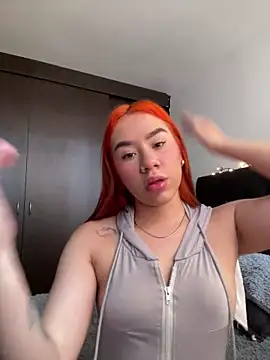 Snapshot of Im_Valen_Cute chatting on February 24, 2025, 3:42 pm Im Valen Cute online show from February 24, 2025, 3:42 pm