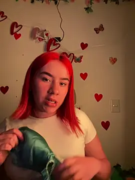 Snapshot of Im_Valen_Cute chatting on March 3, 2025, 12:26 am Im Valen Cute online show from March 3, 2025, 12:26 am