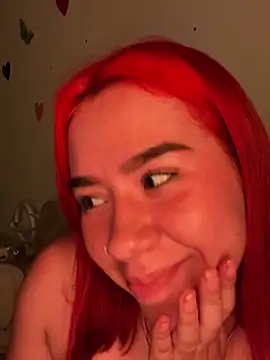 Snapshot of Im_Valen_Cute chatting on March 3, 2025, 3:30 am Im Valen Cute online show from March 3, 2025, 3:30 am