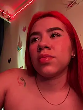 Snapshot of Im_Valen_Cute chatting on March 8, 2025, 12:33 am Im Valen Cute online show from March 8, 2025, 12:33 am