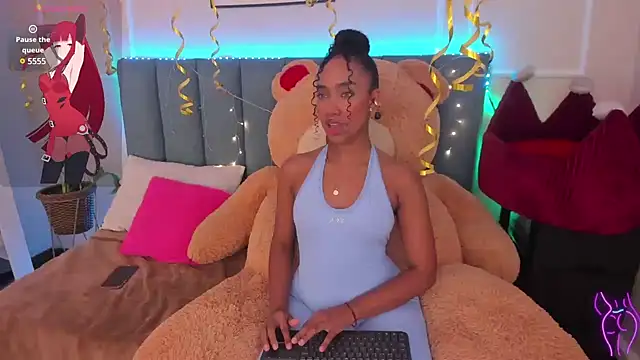 Snapshot of Amber__Sanchez chatting on December 7, 2024, 10:45 am Amber Sanchez online show from December 7, 2024, 10:45 am