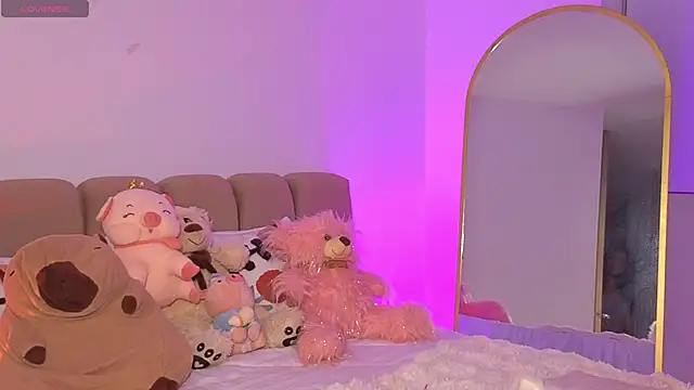 Snapshot of Amber__Sanchez chatting on November 9, 2025, 2:10 am Amber Sanchez online show from November 9, 2025, 2:10 am