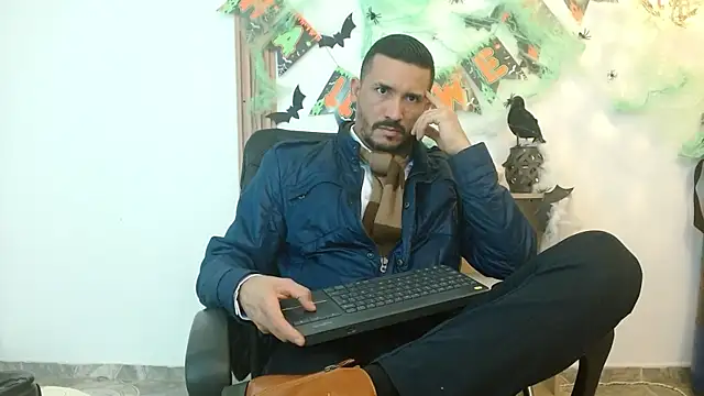 Reiko 85  online show from October 18, 2025, 7:47 pm