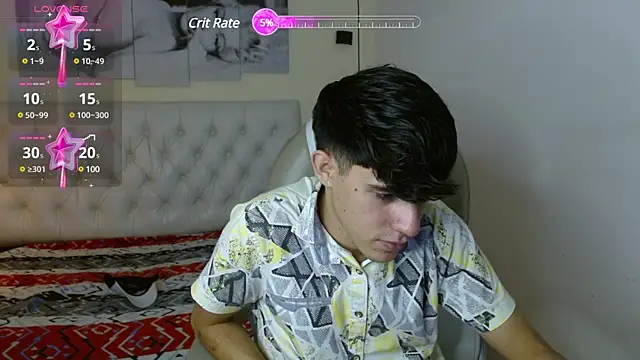 Snapshot of Dyla_n18 chatting on March 14, 2025, 7:55 pm Dyla n18 online show from March 14, 2025, 7:55 pm