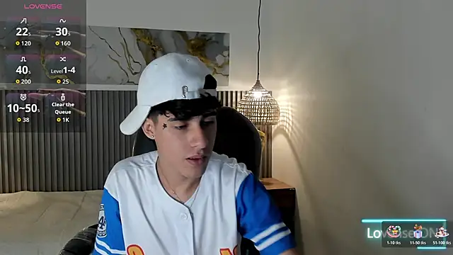 Dyla n18 online show from April 5, 2026, 8:06 pm