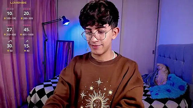 teobowny  online show from January 22, 2025, 11:43 pm