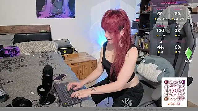 complicata mente online show from October 28, 2025, 5:04 pm