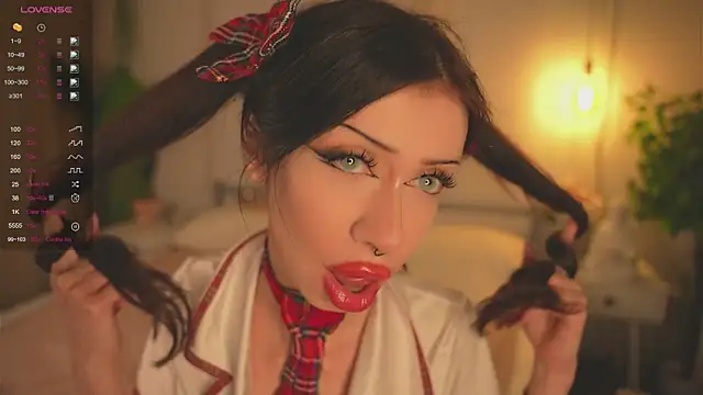 Devilsss toy online show from October 5, 2025, 3:54 pm