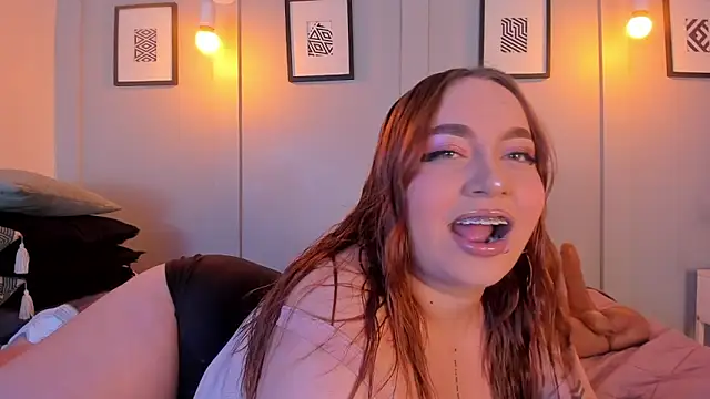 allaasskaa  online show from January 6, 2026, 12:31 pm