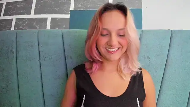 Alterego1   online show from October 5, 2025, 11:52 am