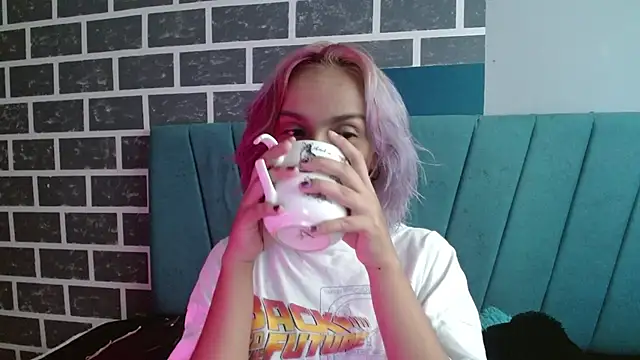 Alterego1   online show from November 6, 2025, 11:55 am