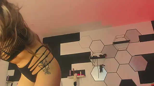 haileycat online show from January 22, 2025, 4:13 am