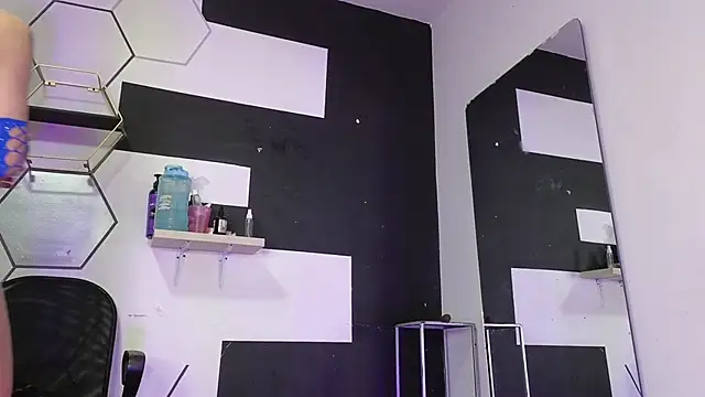 haileycat online show from October 10, 2025, 1:04 am