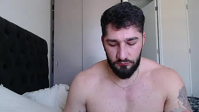 Snapshot of jonhklleyn chatting on September 12, 2025, 6:30 pm jonhklleyn online show from September 12, 2025, 6:30 pm