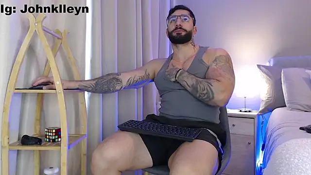 jonhklleyn online show from May 20, 2026, 7:31 pm