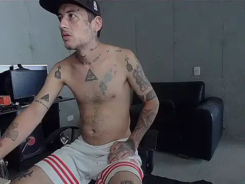 Snapshot of patrik_tattoo_ chatting on March 29, 2026, 5:24 pm patrik tattoo online show from March 29, 2026, 5:24 pm