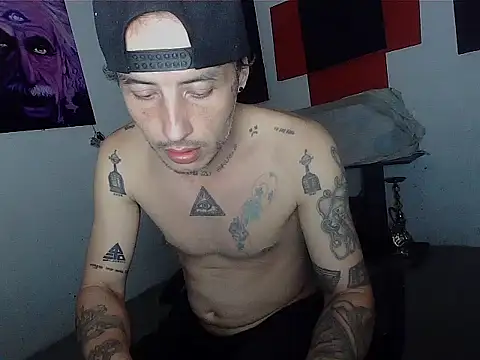 patrik tattoo  online show from May 30, 2026, 7:16 am