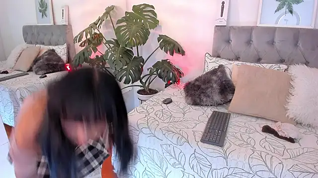 Snapshot of Kitty_Pam chatting on November 18, 2025, 9:08 pm Kitty Pam online show from November 18, 2025, 9:08 pm