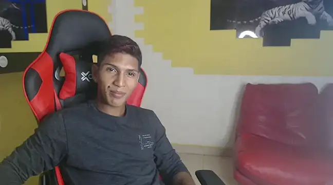 mau elixxx online show from December 15, 2024, 2:30 am