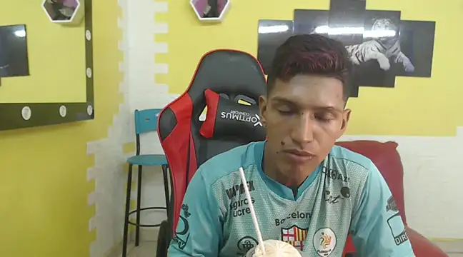 mau elixxx online show from December 27, 2024, 2:47 am