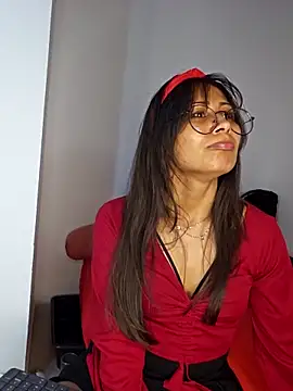 Snapshot of Jade_Zephyra chatting on February 19, 2025, 12:25 am Jade Zephyra online show from February 19, 2025, 12:25 am