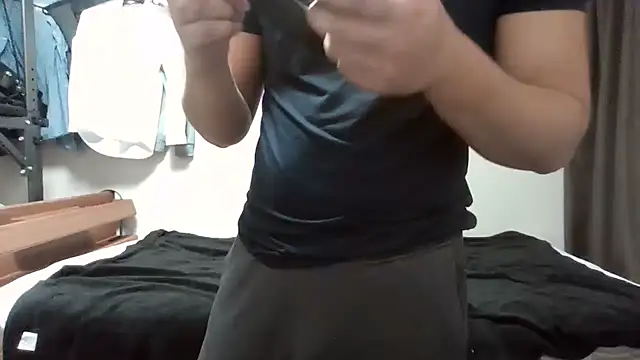 Snapshot of YU-KI00 chatting on October 3, 2025, 1:08 pm YU-KI00 online show from October 3, 2025, 1:08 pm