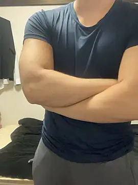 Snapshot of YU-KI00 chatting on October 26, 2025, 1:28 pm YU-KI00 online show from October 26, 2025, 1:28 pm