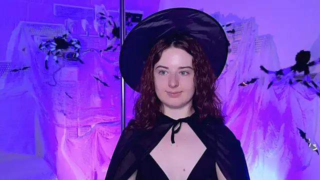 AnnTerry  online show from October 18, 2025, 8:37 am