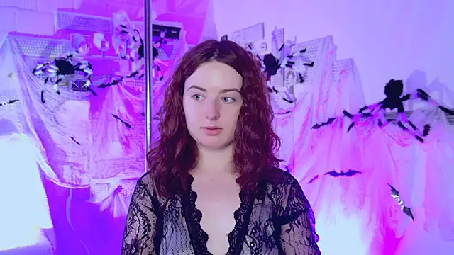 AnnTerry  online show from October 22, 2025, 12:05 pm