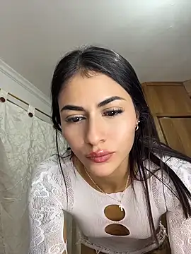 Snapshot of emilie_xx_ chatting on May 30, 2026, 4:42 am emilie xx online show from May 30, 2026, 4:42 am