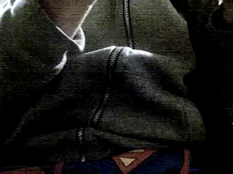 Snapshot of frank32love chatting on December 7, 2024, 10:39 pm frank32love online show from December 7, 2024, 10:39 pm