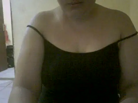 Snapshot of nikolelov chatting on October 1, 2025, 12:00 pm nikolelov online show from October 1, 2025, 12:00 pm