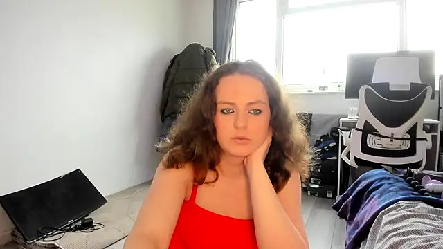 Snapshot of ENGLISHEMILY_69 chatting on January 7, 2025, 12:41 pm ENGLISHEMILY 69 online show from January 7, 2025, 12:41 pm