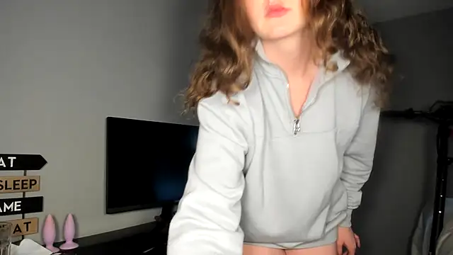 Snapshot of ENGLISHEMILY_69 chatting on March 12, 2025, 1:08 pm ENGLISHEMILY 69 online show from March 12, 2025, 1:08 pm