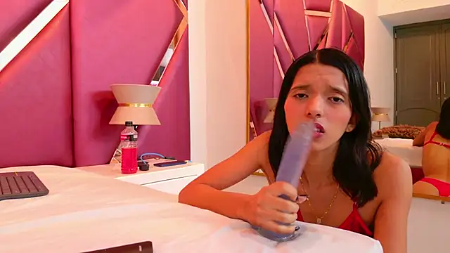 RebecaRelish online show from December 19, 2024, 6:56 am