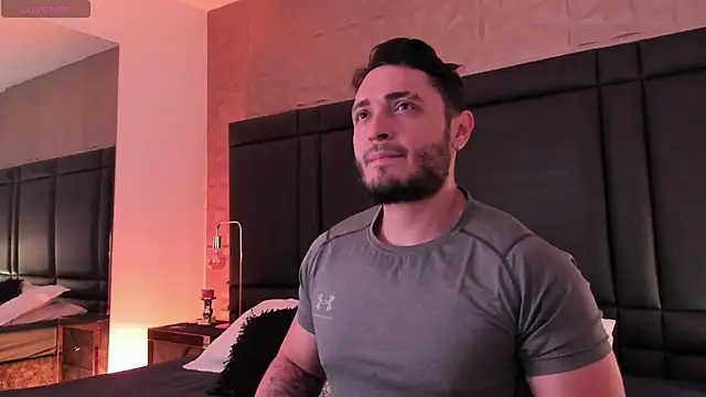 JossAckland online show from November 18, 2025, 7:51 pm