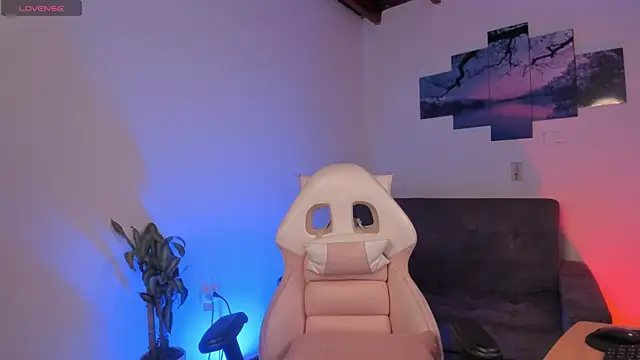 Snapshot of odelei chatting on March 21, 2025, 7:44 am odelei online show from March 21, 2025, 7:44 am