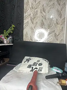 chiquimaturesexy online show from May 21, 2026, 11:34 pm