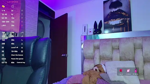 dakota Robbins  online show from December 16, 2025, 8:36 pm