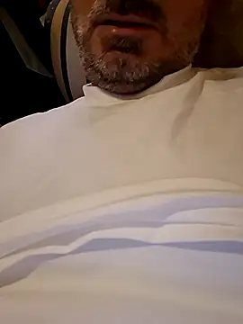 1talianBeutifulCock online show from October 22, 2025, 12:38 pm