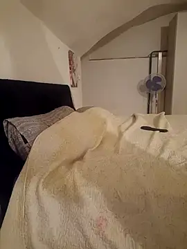 perla97 online show from February 1, 2025, 12:51 am