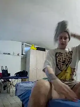 Snapshot of perla97 chatting on February 6, 2026, 3:59 pm perla97 online show from February 6, 2026, 3:59 pm